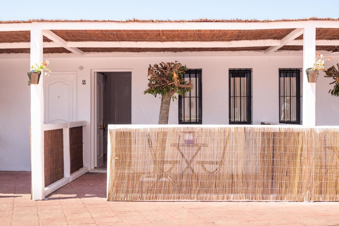 Hotel Marhava Conil De La Frontera Exterior foto